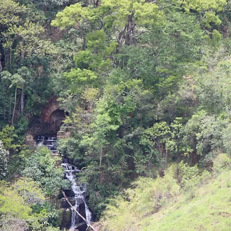 Chale Cachoeira Do Tunel- Linda Vista Da Serra Da Mantiqueira Delfim Moreira Exterior photo